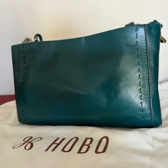 NWT International HOBO Seneca Shoulder Crossbody Purse - Picture 1 of 11